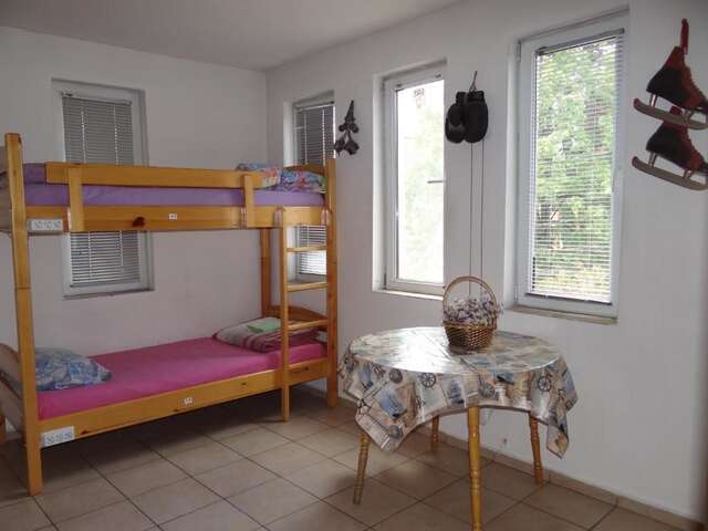 Хостелы 10 Coins Bed+Tours София-16